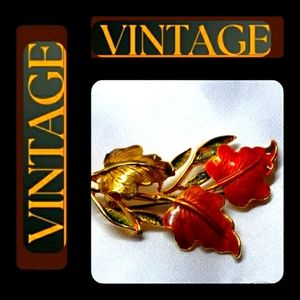 Leaf Colored Golden Fall Pin Vintsge
